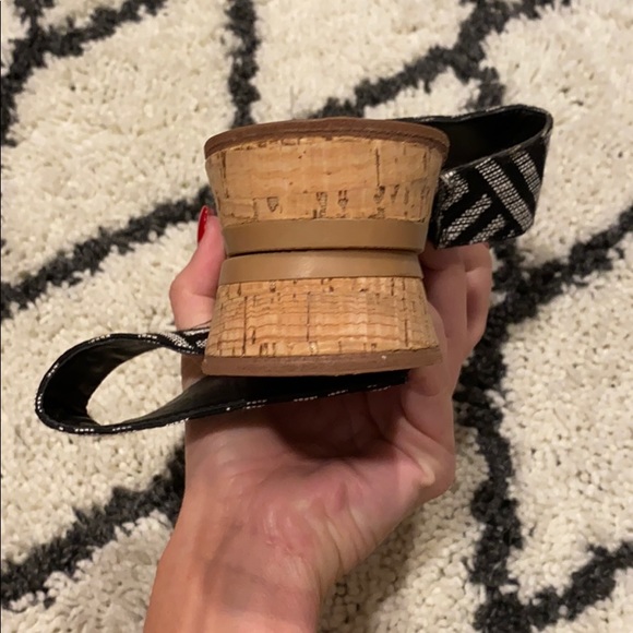 Women’s size 7 1/2 target sandals - Picture 5 of 5